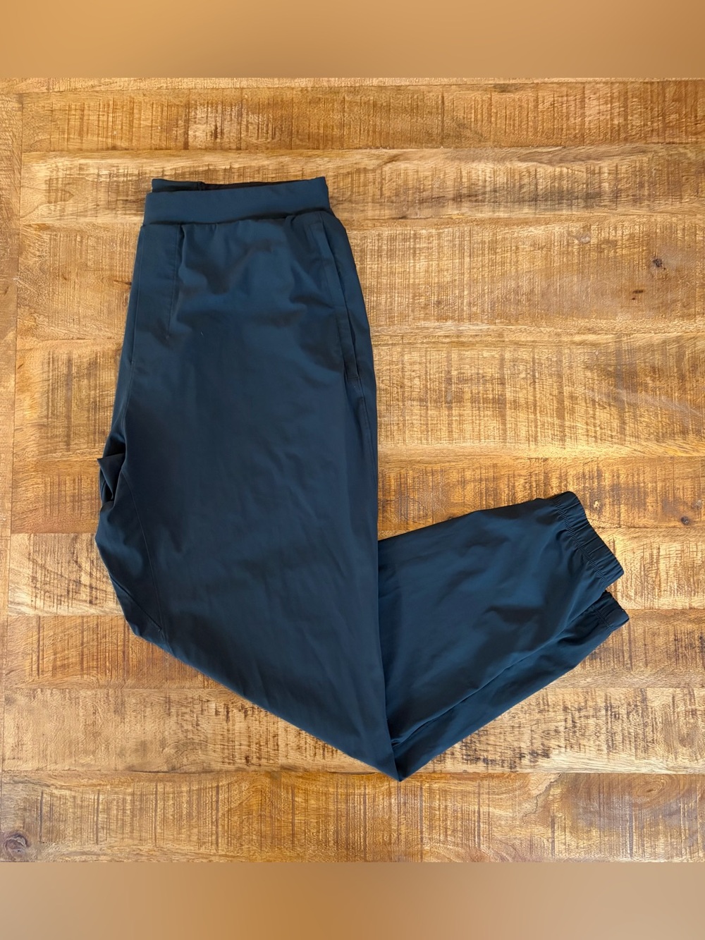 Lululemon Surge Joggers 29”